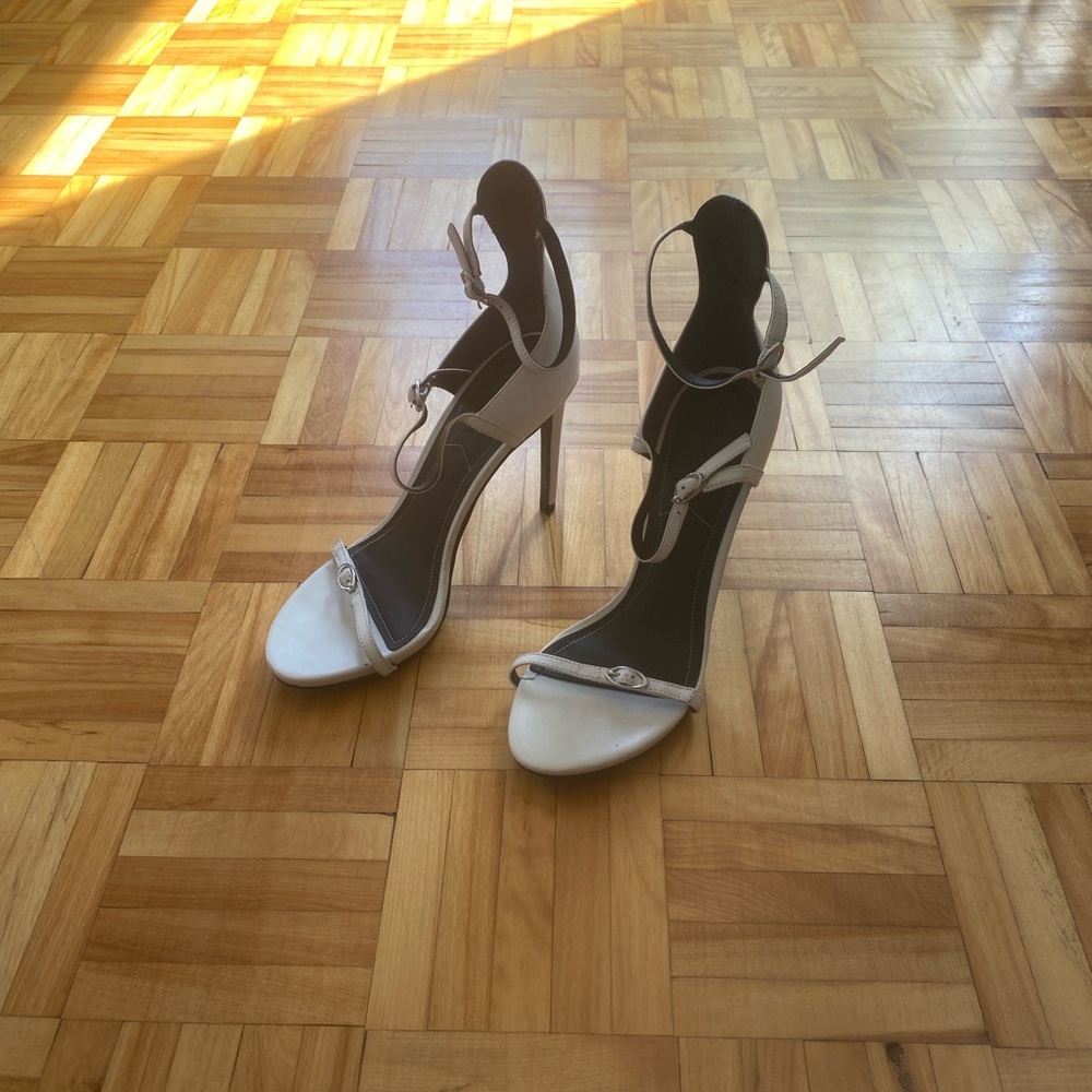 Kendall & Kylie White Stiletto Heels